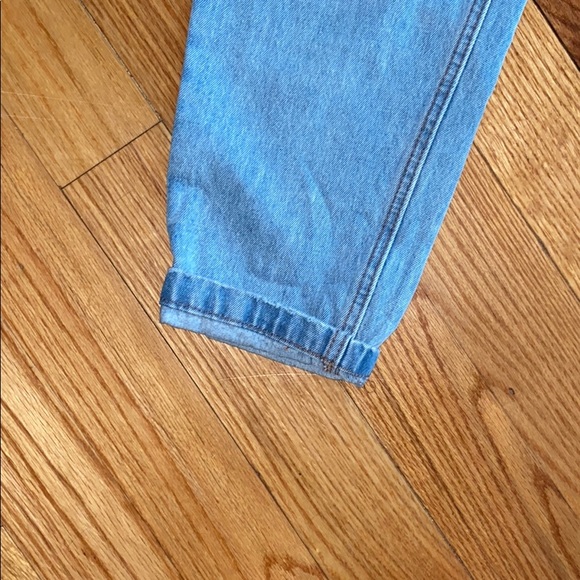 High Rise Mom Jeans - Picture 2 of 8